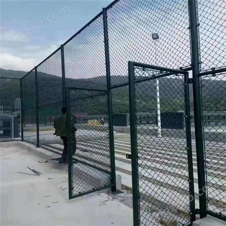 利华体育双边丝护栏体育场围栏 篮球场不锈钢护栏