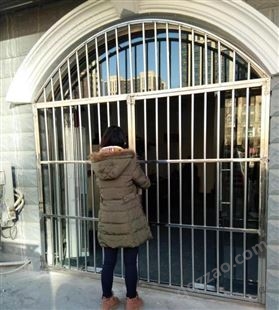 北京专业生产安装不锈钢护栏防盗窗围挡