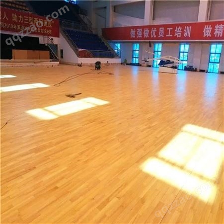 胜滨体育供应 龙骨式 悬浮式 体育馆木地板 便于安装